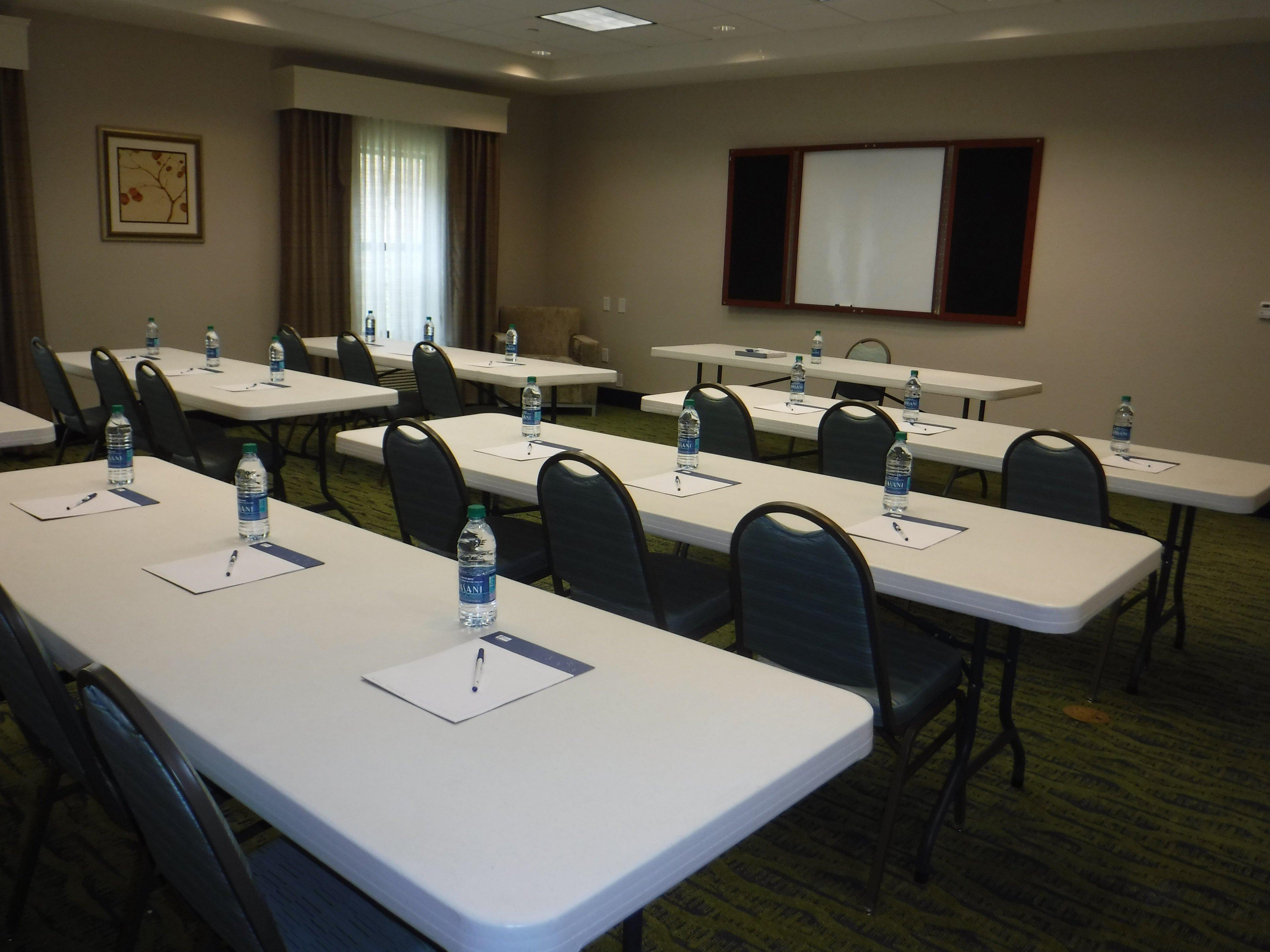 Holiday Inn Express West Jefferson By Ihg Exterior foto