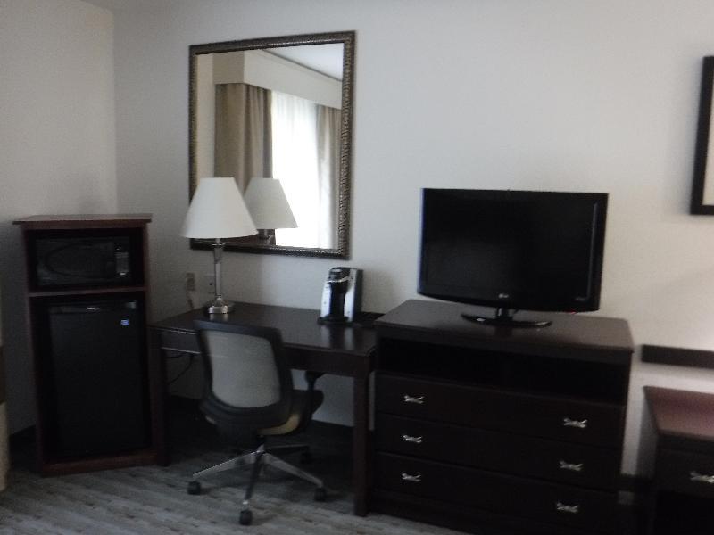 Holiday Inn Express West Jefferson By Ihg Exterior foto